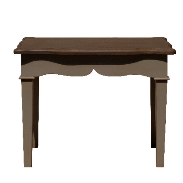 PT98.3 – Romantic Side Table&nbsp;Mahogany